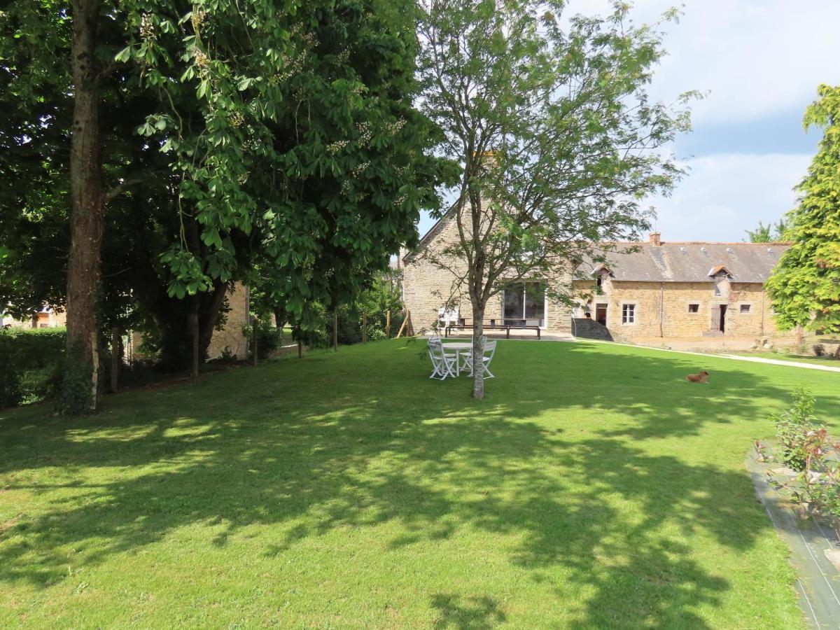 Gite Du Marais Villa Pontorson Exterior photo