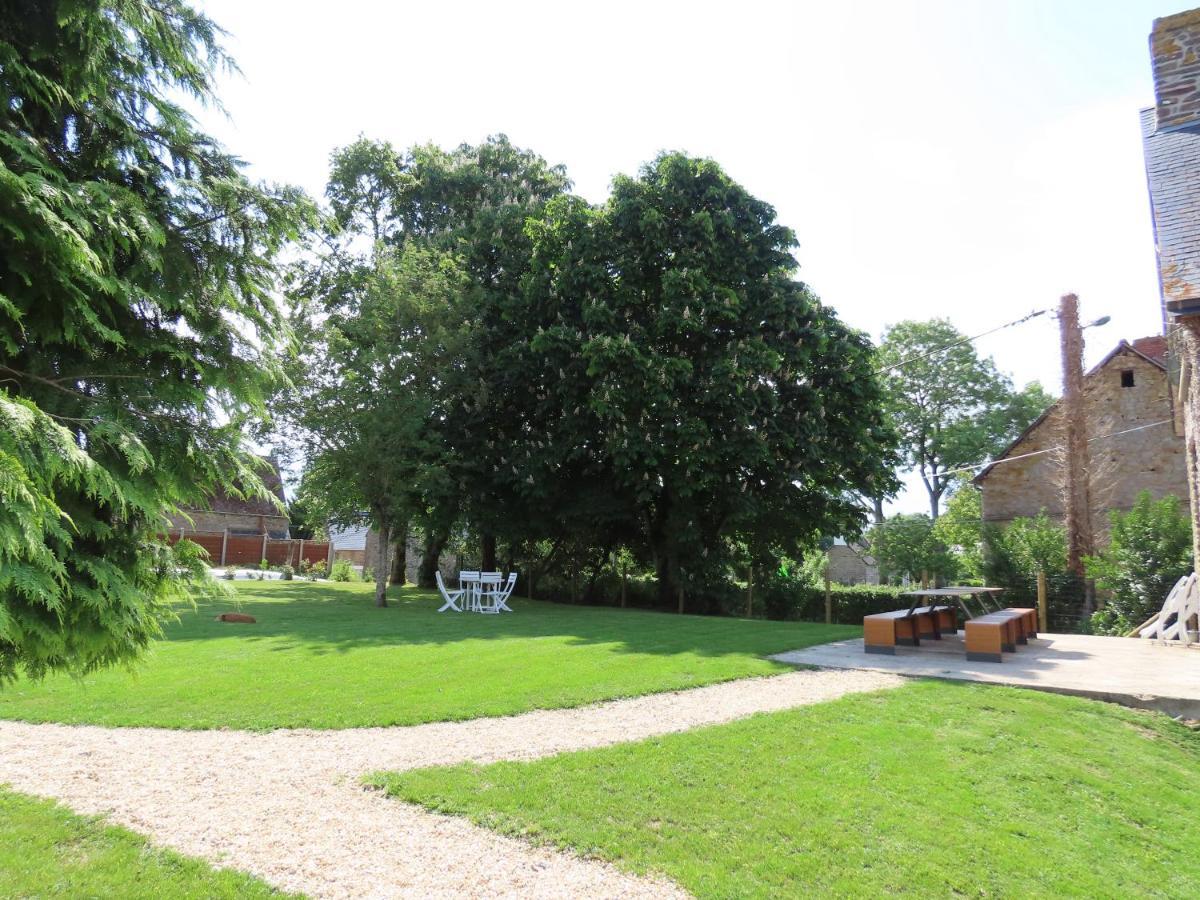 Gite Du Marais Villa Pontorson Exterior photo